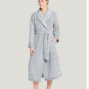 Jockey Women’s Plush Sherpa Robe with Double Ties and Pockets